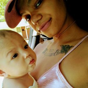 Meet your Posher, Ebony